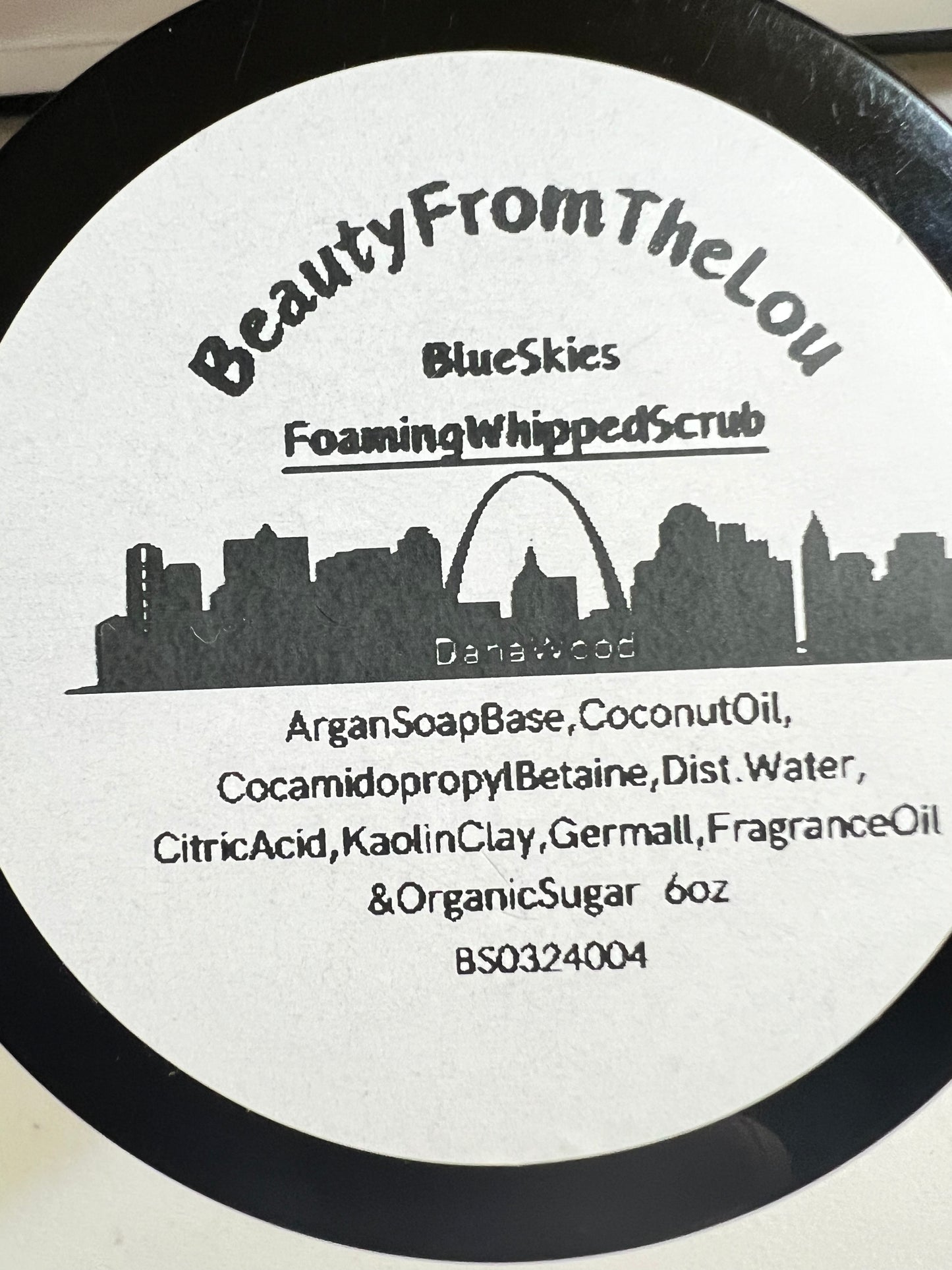 Sustainable hand whipped soap with organic sugars for a incredible exfoliating experience.