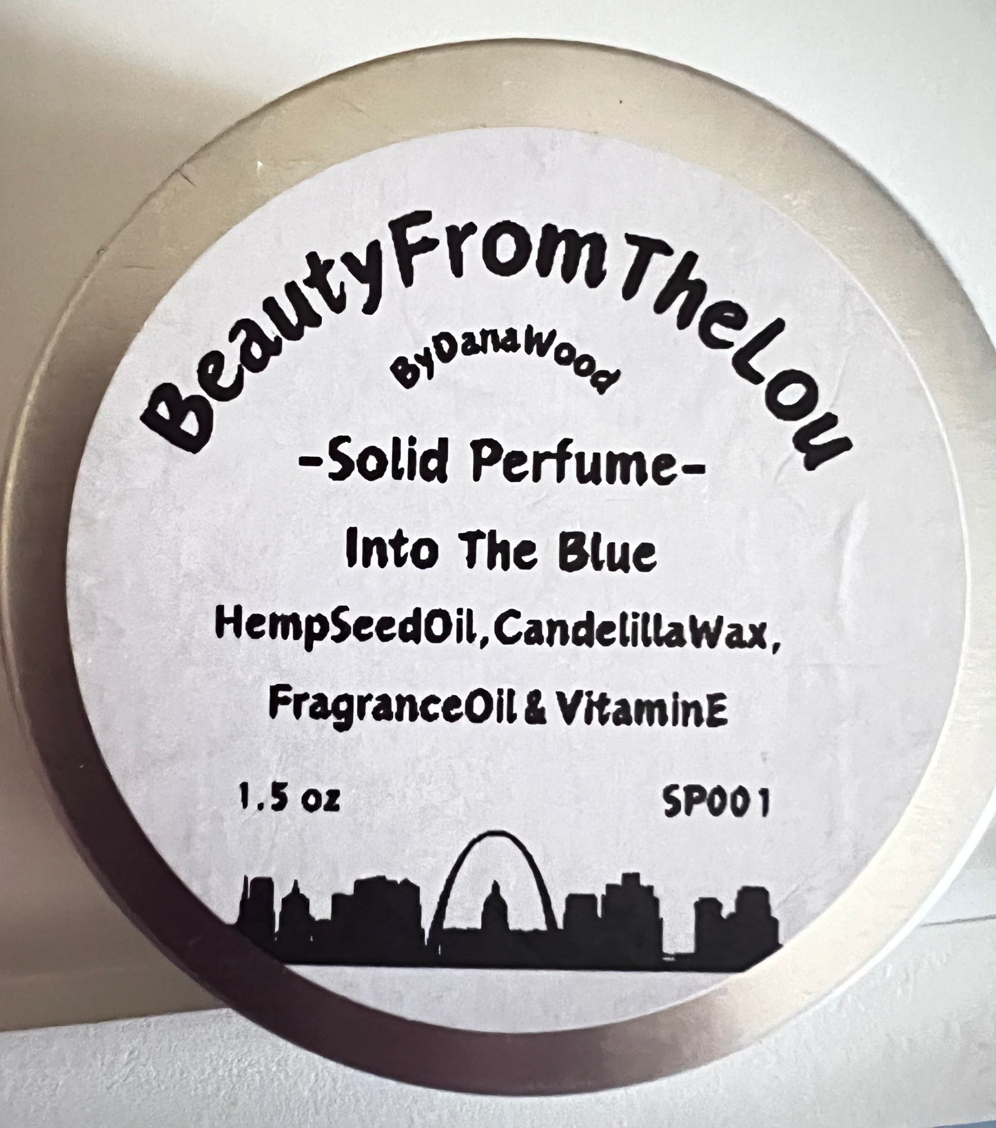 Solid perfume is great for on the go or travel, easy to carry and apply. Into The Blue is identical to Light Blue by Dolce and Cabana.