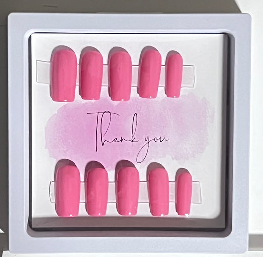 Set of 10 size small with a soft pink gel polish and no stain top coat. Medium length square. 