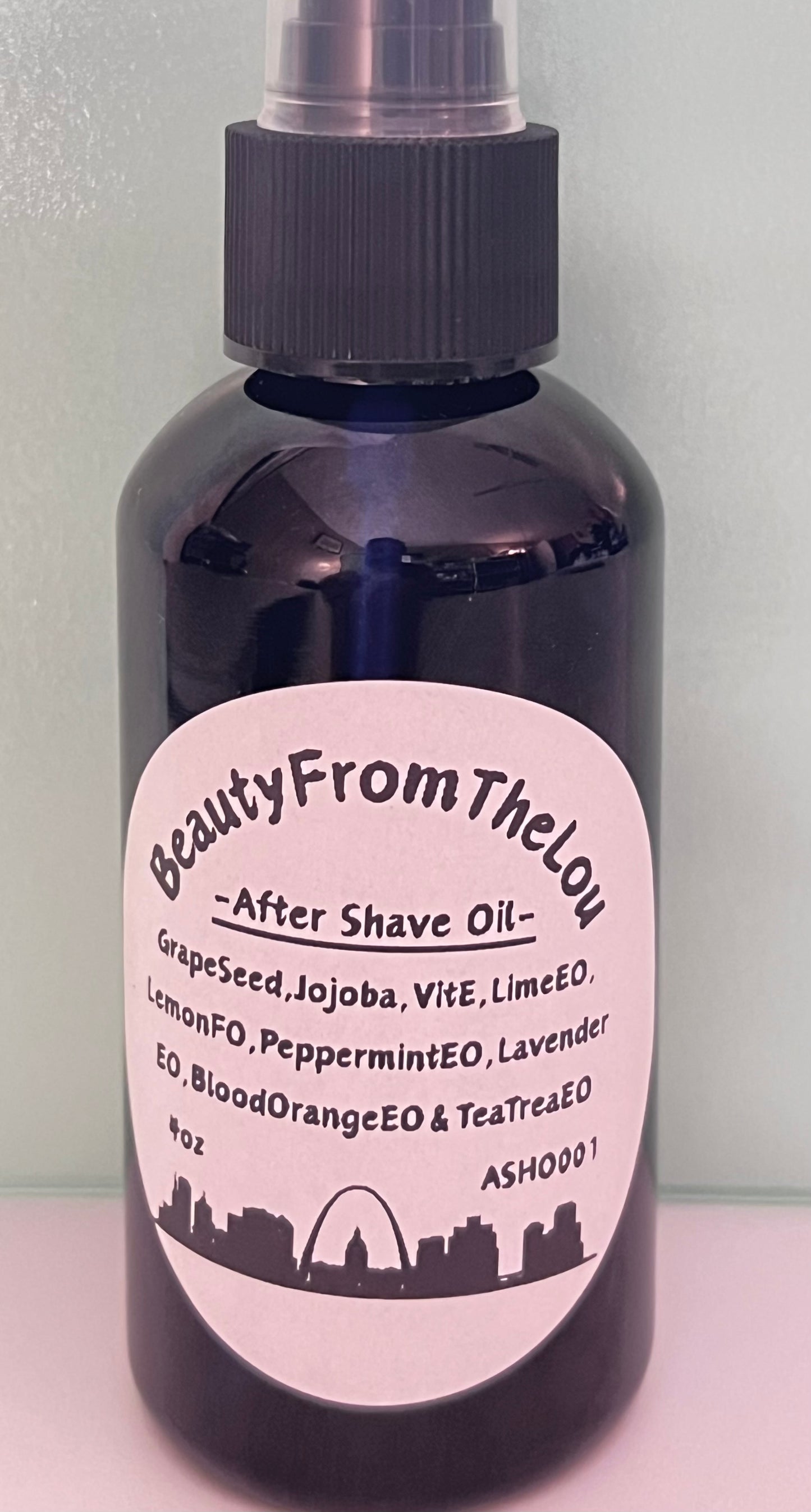 4 oz after shave oil for men and women. Light oils that absorb quickly. Essential oils for all skin types.
