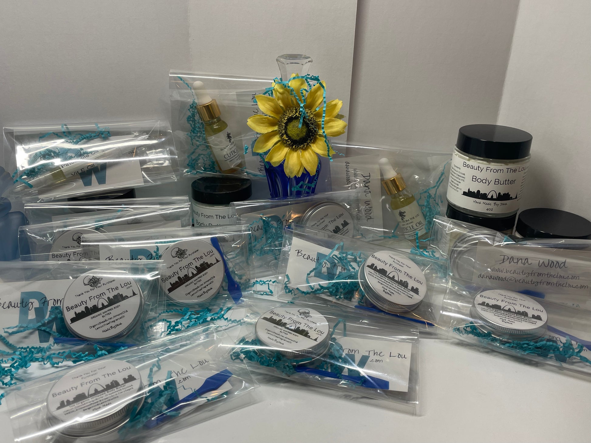 Order your 1oz sustainable all natural body butter  party favors now for your next party. Everyone will love these. 